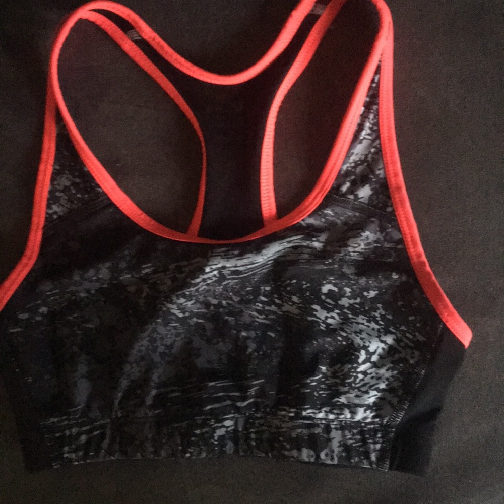 Sports bra